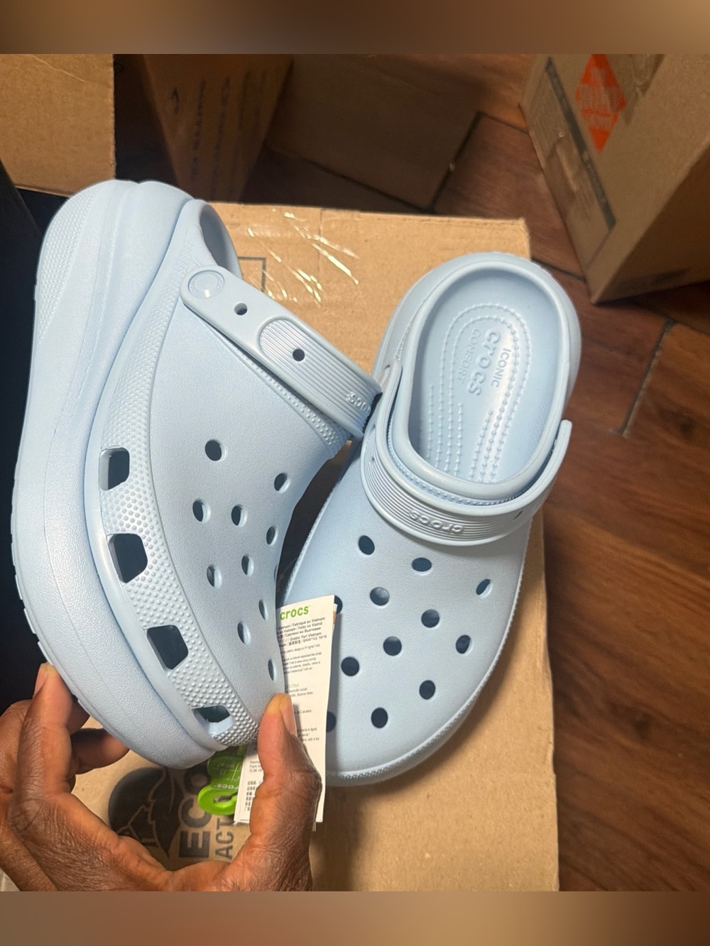 Crocs M 7/ W 9 Baby Blue, Blue Sky - Classic Crush Platform Iconic Comfort